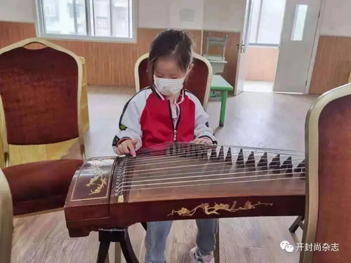 傳承國韻之美，浸潤童心樂章——開封尚雜志與小太陽幼兒園聯合開展古箏培訓活動